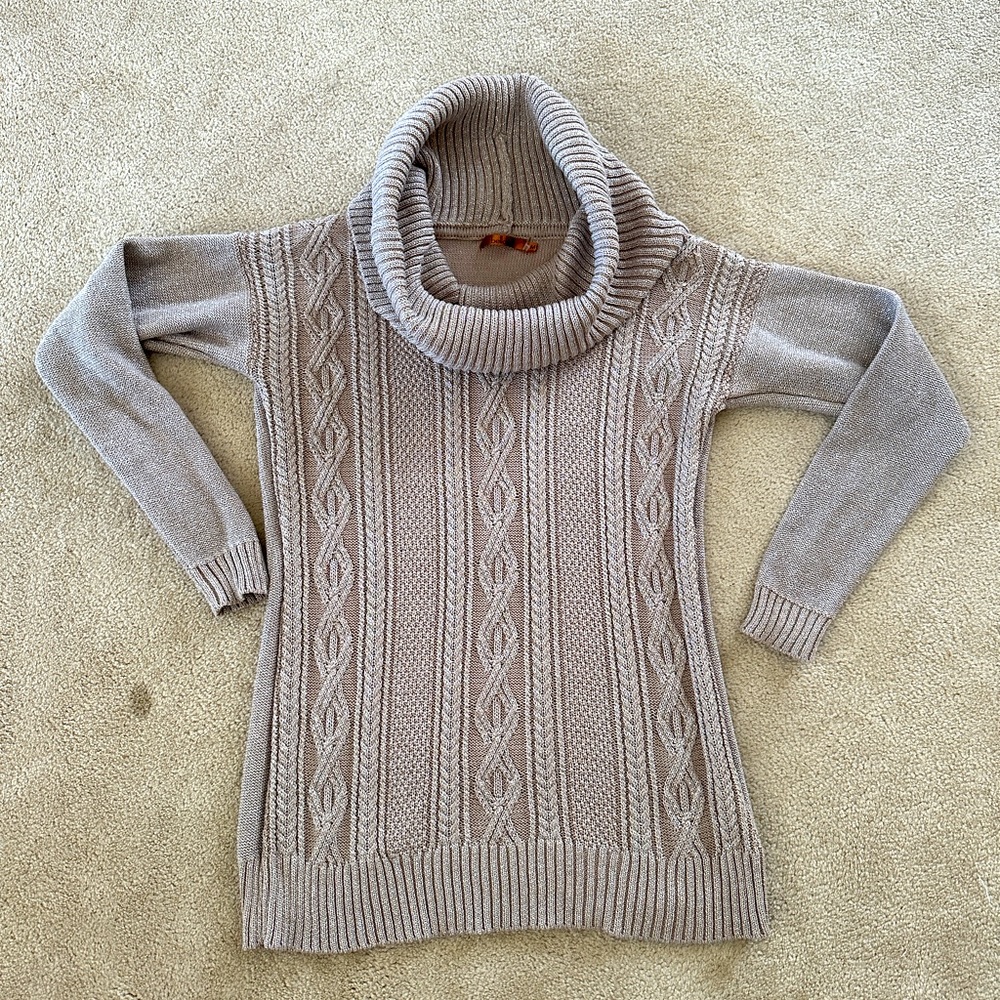 Belldini sparkly turtleneck sweater